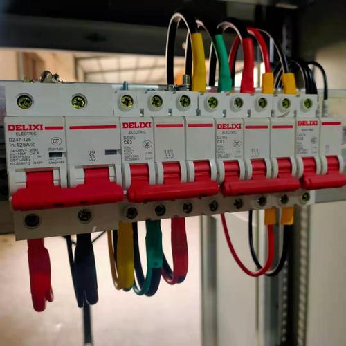 EPS電池柜與1kW不間斷電源 為工廠消防應急照明筑牢安全防線